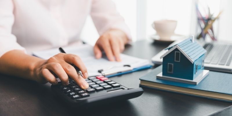 Who Covers Closing Costs When Selling a House in [market_city]